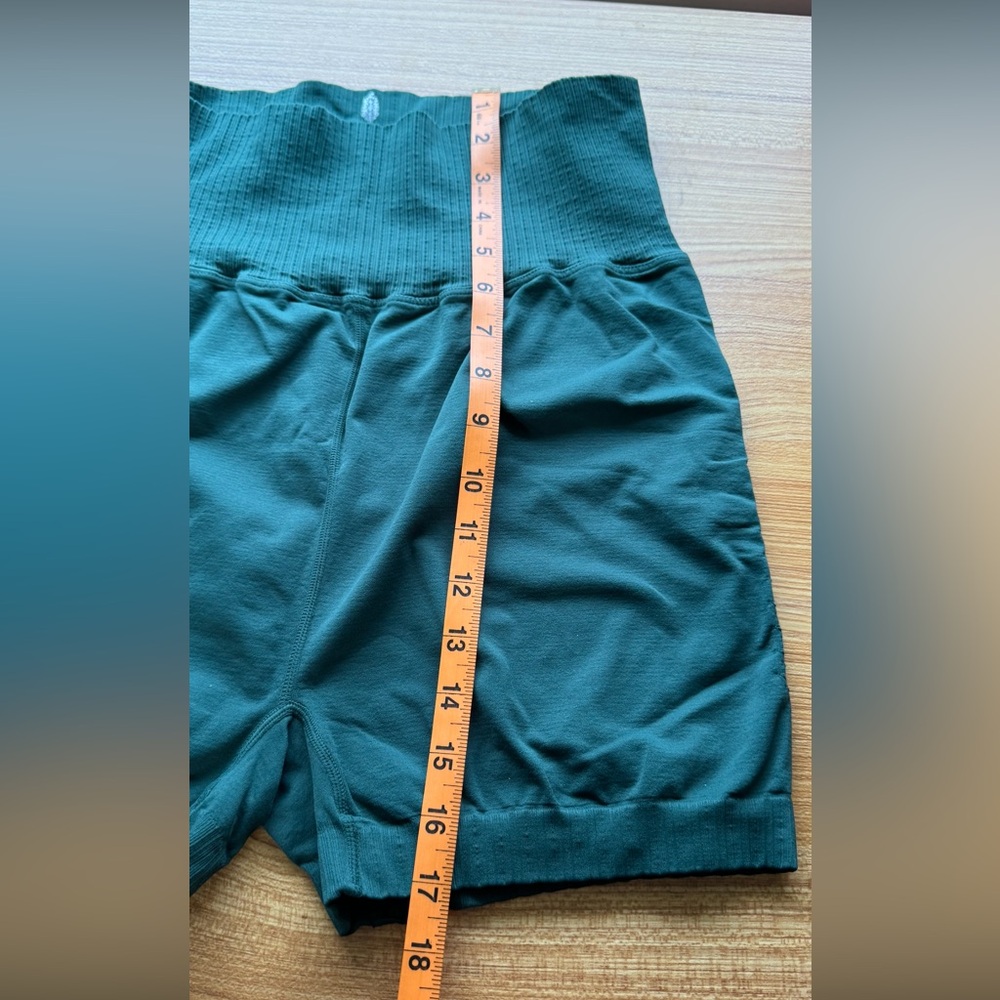 NWOT Free People Good Karma Shorts Size: XL - Picture 6 of 6